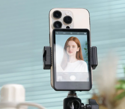 Avoro Magnetic Selfie Screen